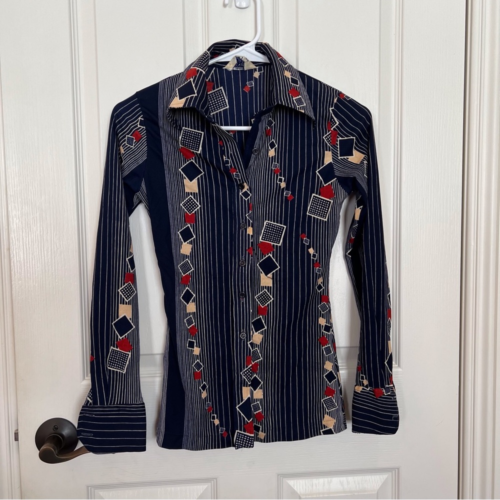 Modern Juniors Vintage Navy Geometric Stripe Button-Up Shirt